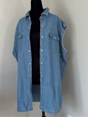 Field & Forest Light Blue Denim Sleeveless Shirt - Size 2X